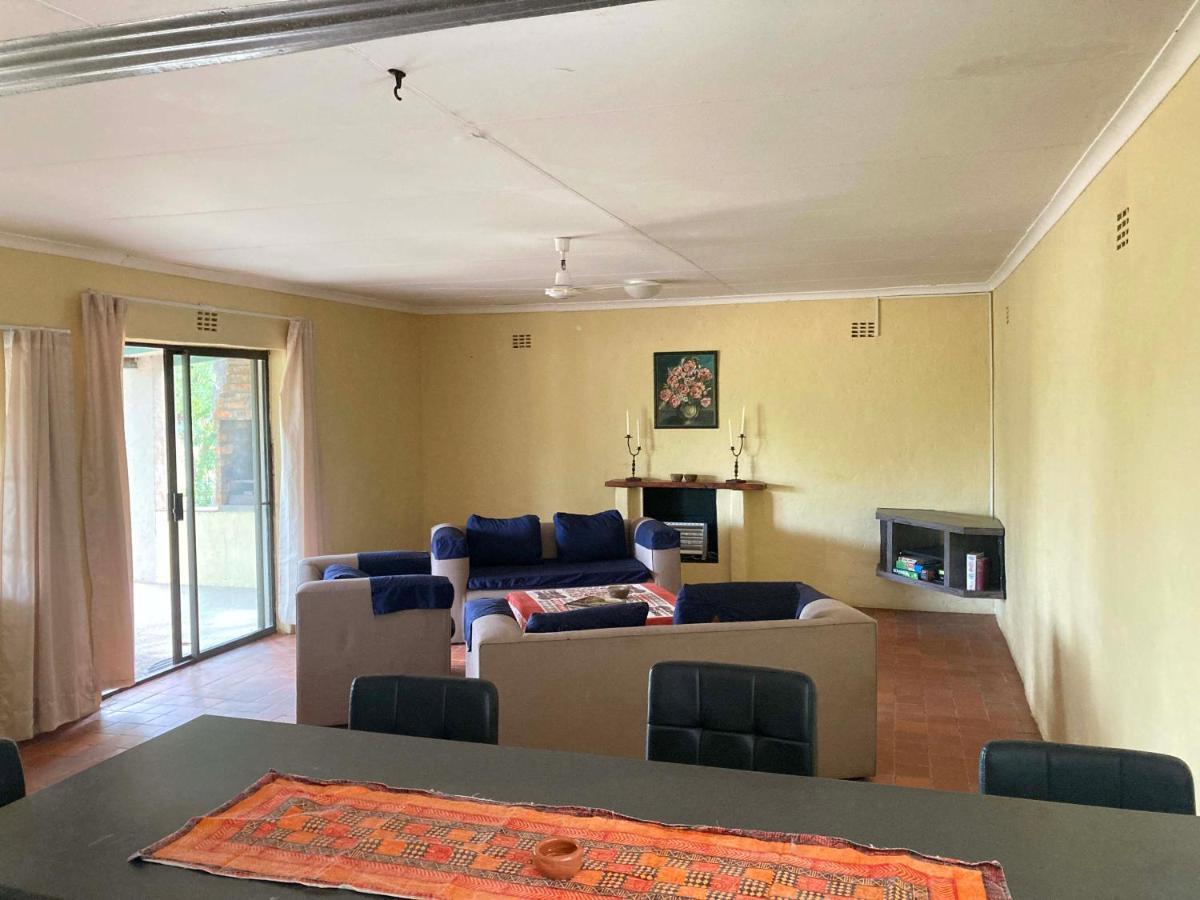 Kalahari Homestead Khemsbok Ngoại thất bức ảnh
